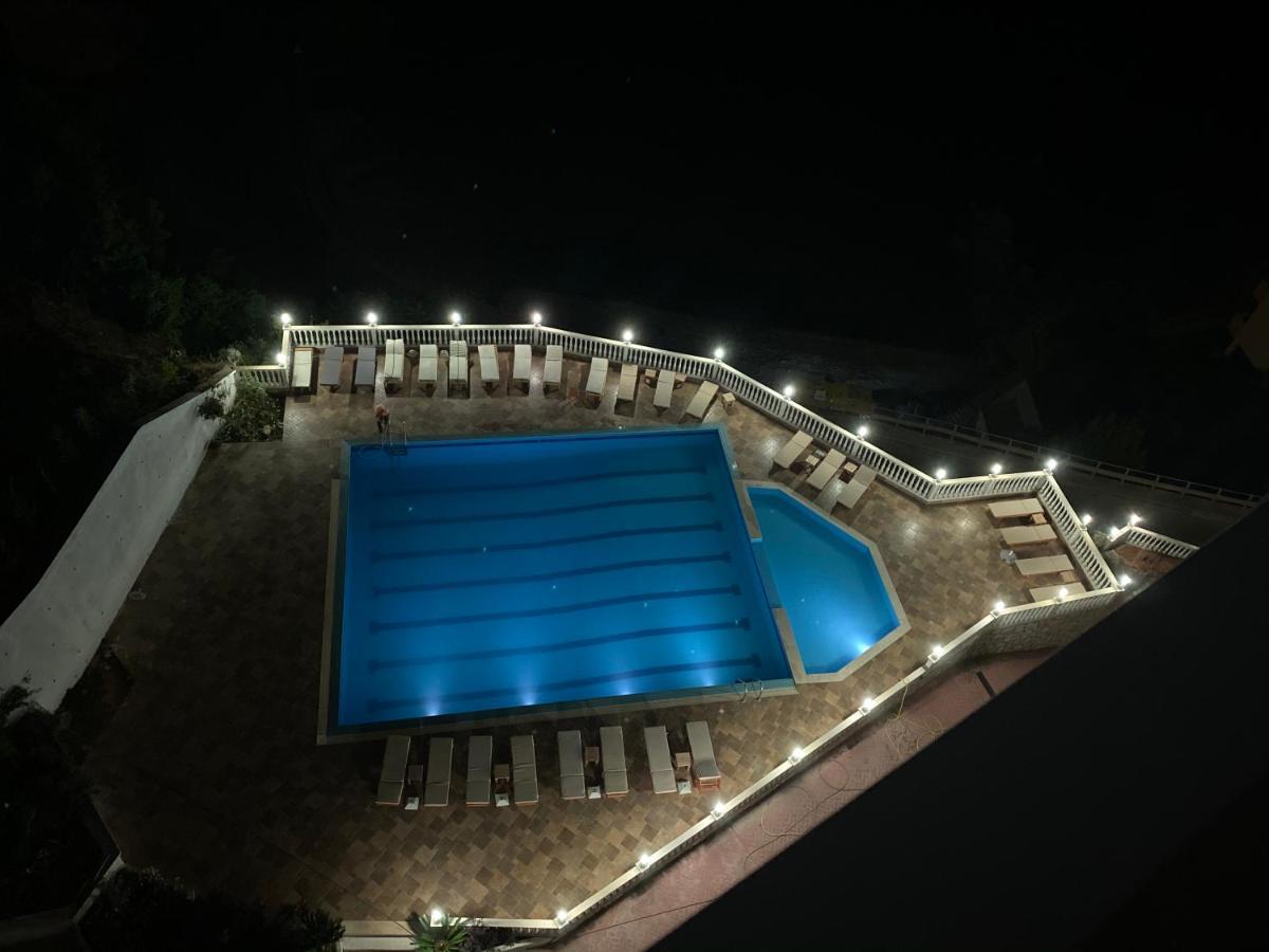Hakunna Matata Rezidence&Apartments Vlorë Exteriör bild